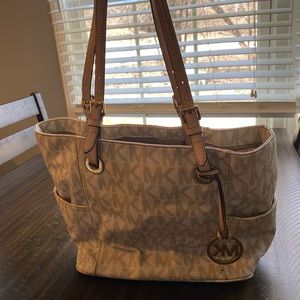 Michael Kors purse